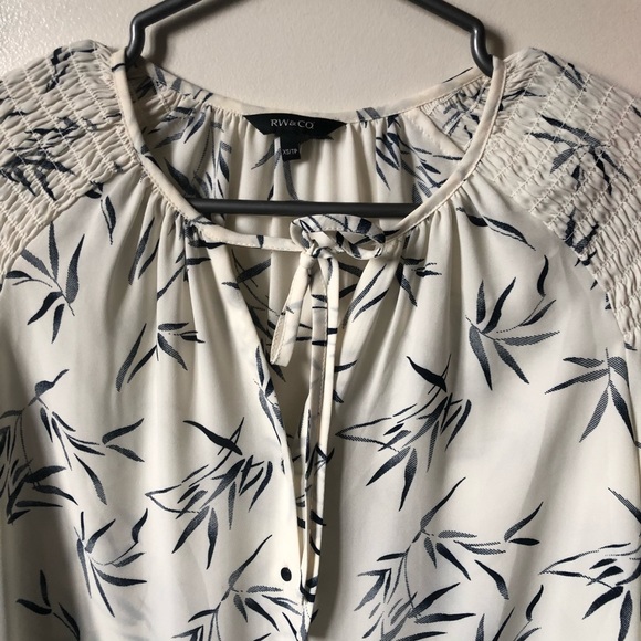 RW&CO women’s 3/4 sleeve top - Picture 4 of 6